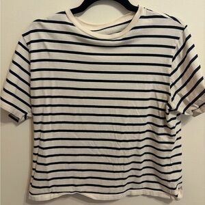 Abercrombie & Fitch Navy and Cream Striped Tee